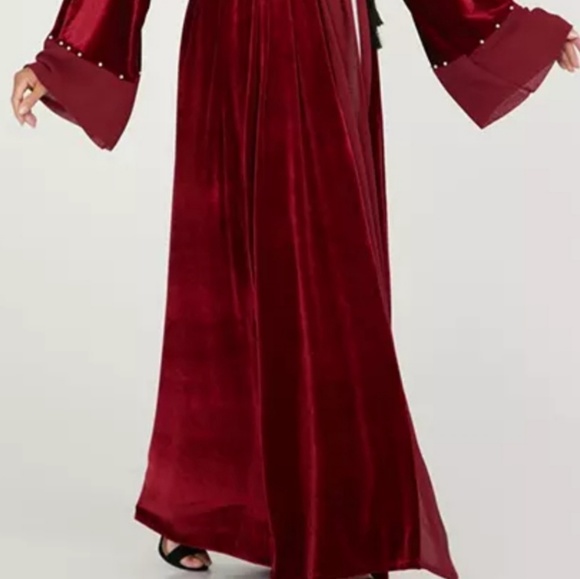 Dubai abaya - Picture 2 of 7